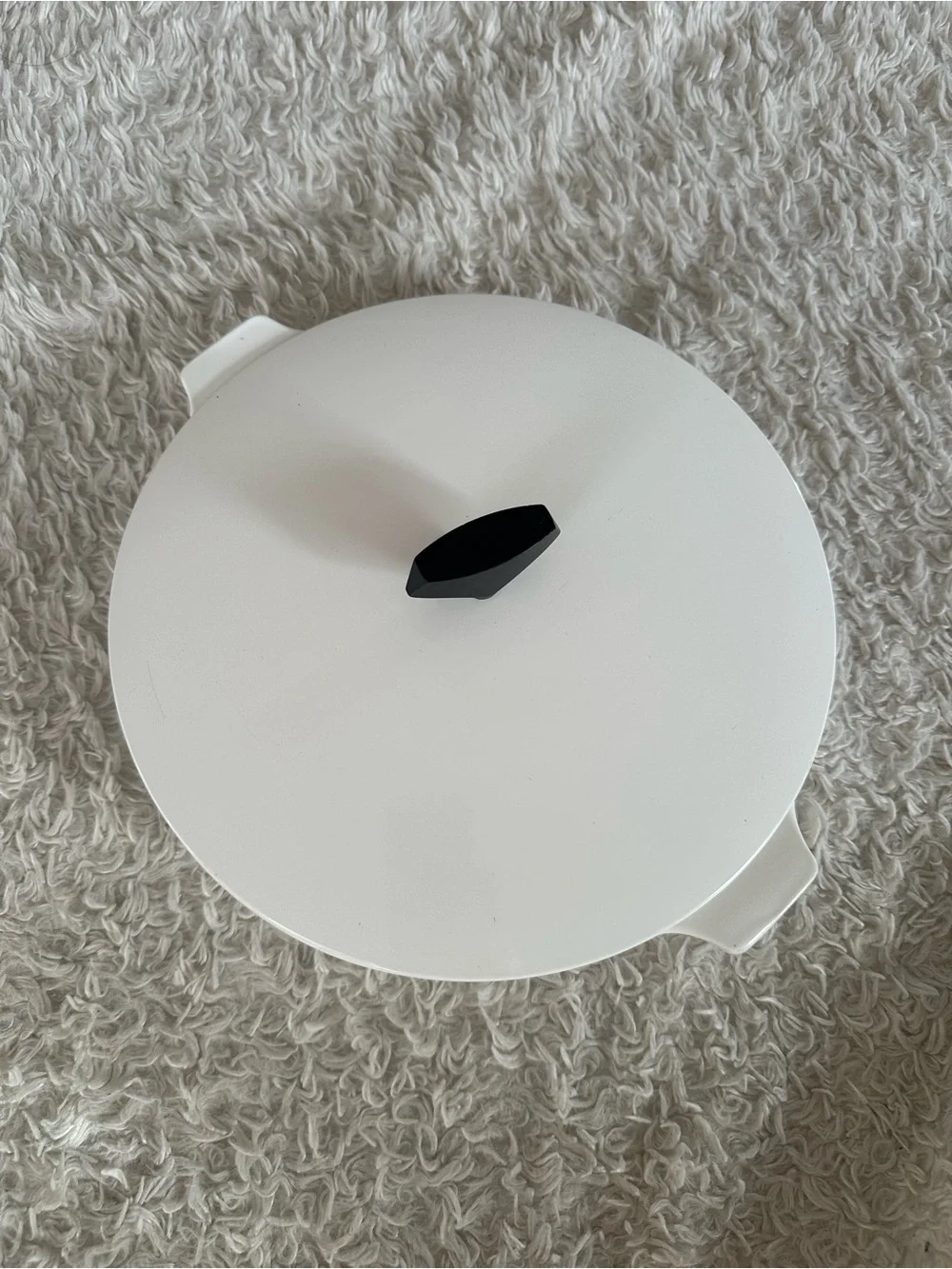 Vintage 1960s Corning Ware Buffet Server White Covered Skillet w Bakelite Knob